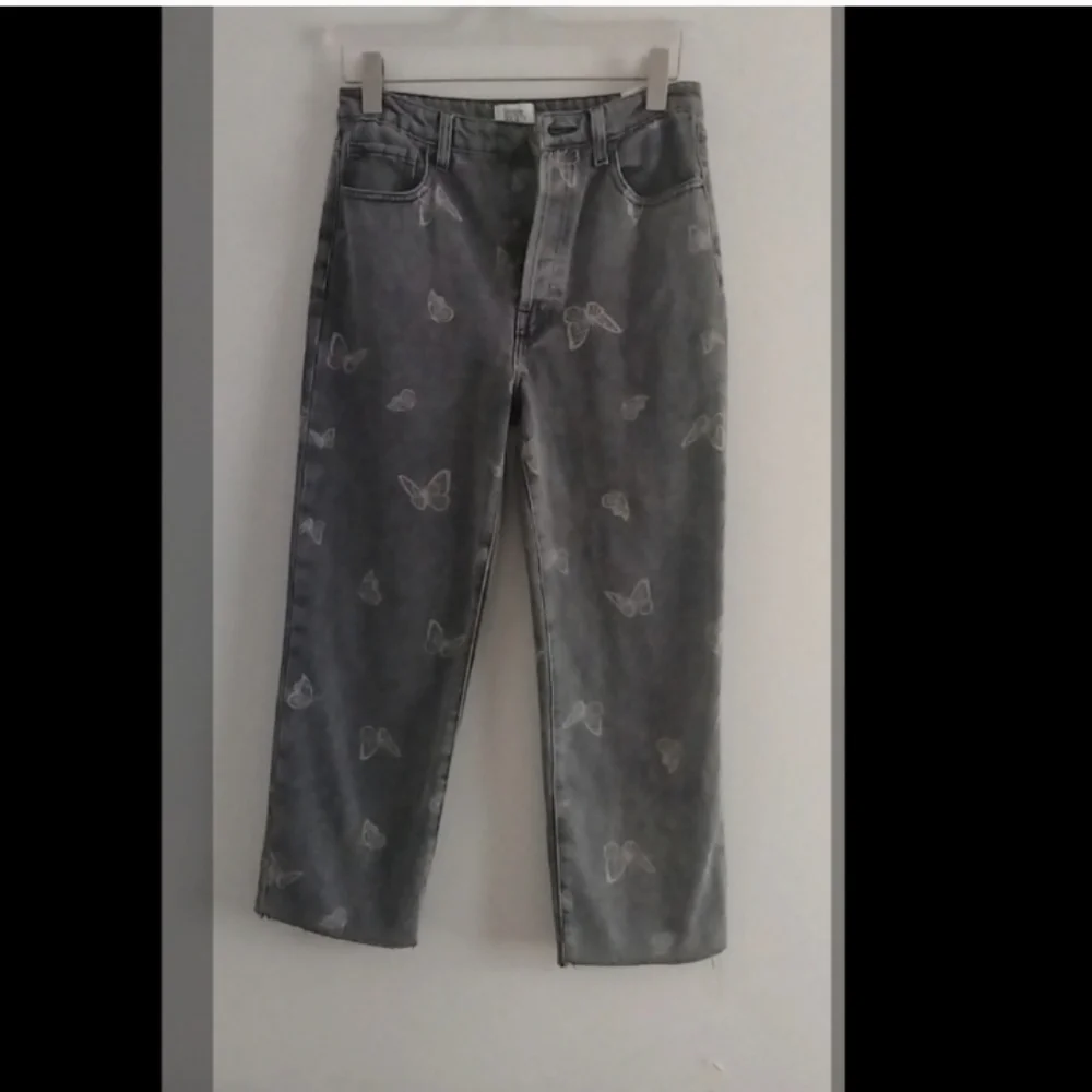Butterfly Embroidered Gray Women Jeans